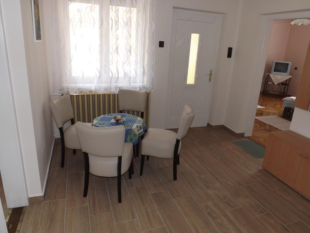 Fagyoengy Apartment Sárvár Стая снимка