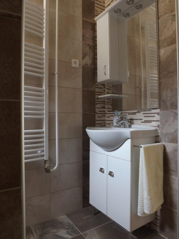 Fagyoengy Apartment Sárvár Стая снимка